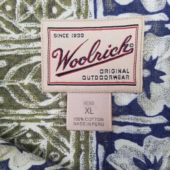 Men's Woolrich Floral Pattern Short Sleeve Shirt - Picture 6 of 6